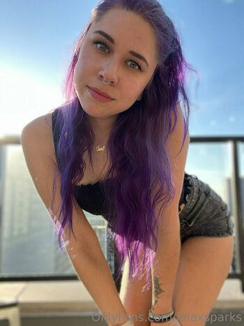lolaxsparks
