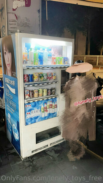 lonely_toys_free