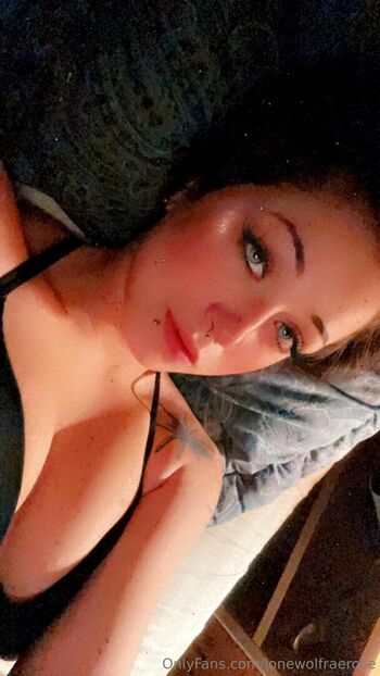 lonewolfraerose