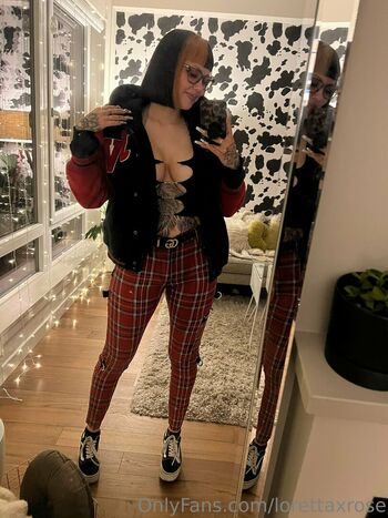 lorettaxrose