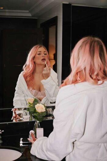 Lottie Moss