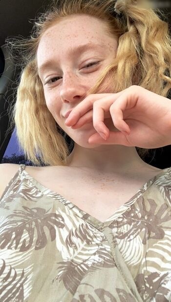 Lovely_mia