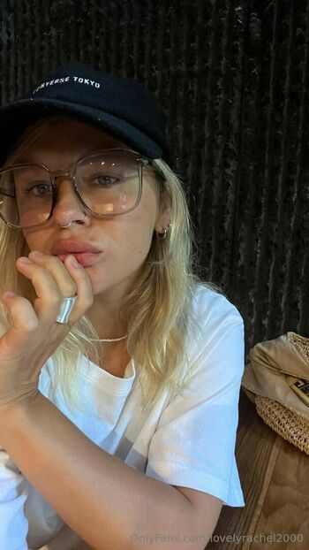 lovelyrachel2000