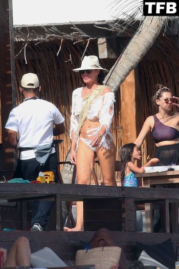 Luann de Lesseps