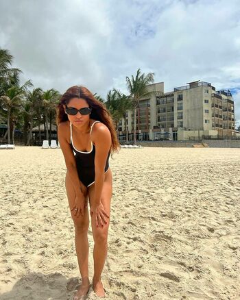Lucy Alves