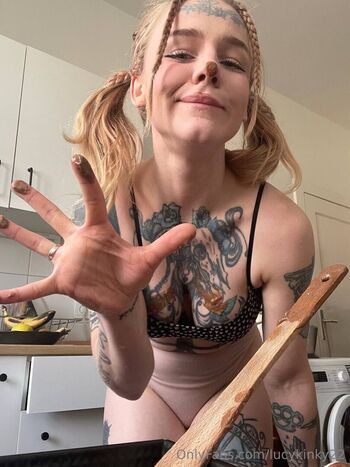lucykinky22