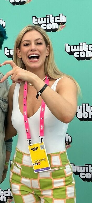 LuluLuvely