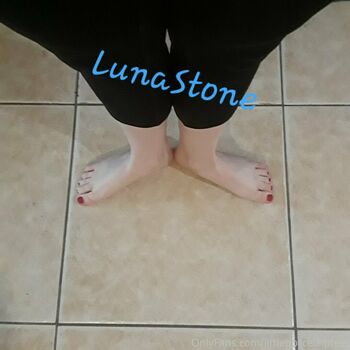 lunastonefreemium