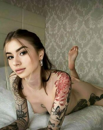 lustgame_ellie