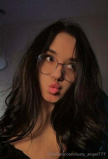 lusty_angel777