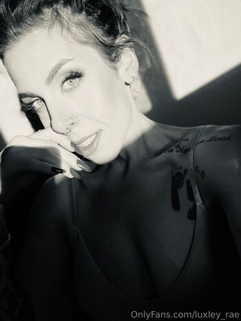 luxley_rae