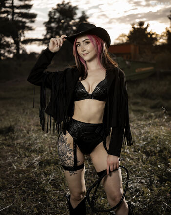 Luxlo Cosplay