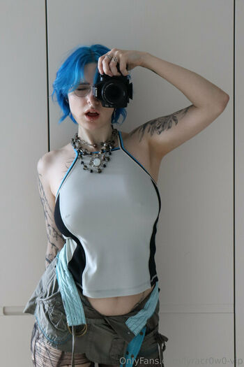Lyra Crow