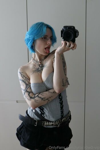 Lyra Crow