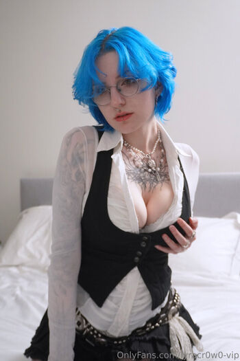 Lyra Crow