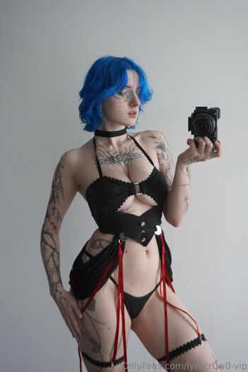 Lyra Crow