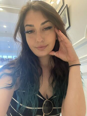 madamevanessa98