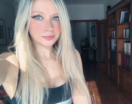 Maddie_lena
