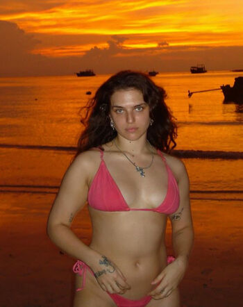 Mae Muller