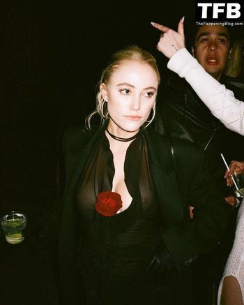 Maika Monroe