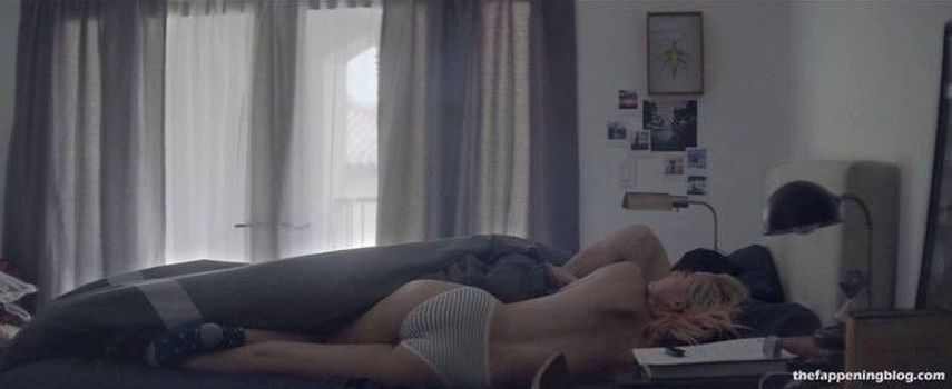 Maika Monroe