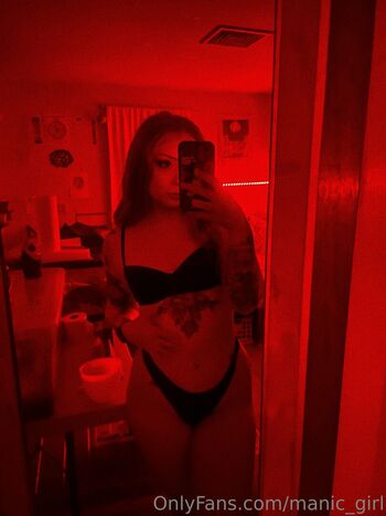 manic_girl
