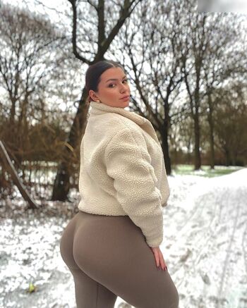 Mara.ambronn
