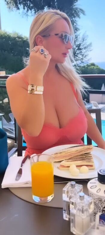 Mara Traversi