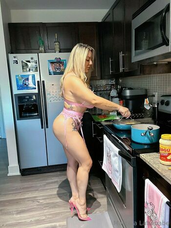 Marcela LatinBabe