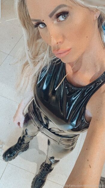 Maria Elvegaard aka Mariaelondon