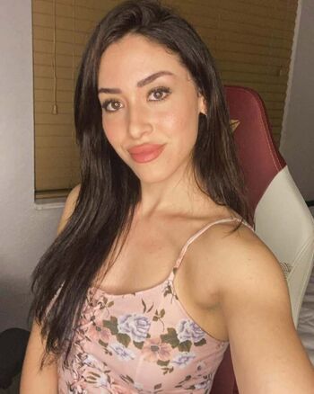 Maricel Freire Hotwife
