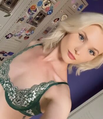 Marilyn Belle