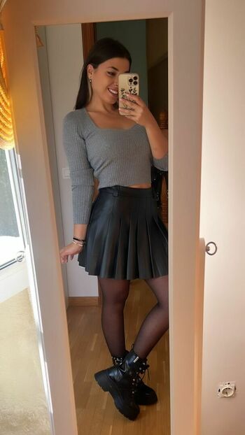 Marta De Lola