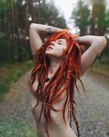 Mary Deweirdo