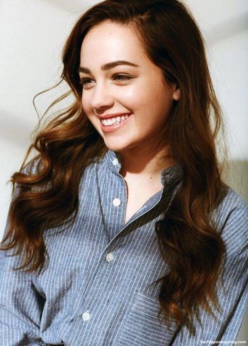 Mary Mouser