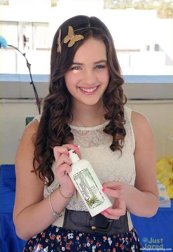 Mary Mouser