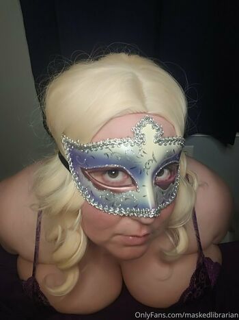maskedlibrarian