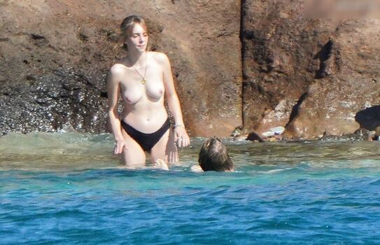 Maya Hawke