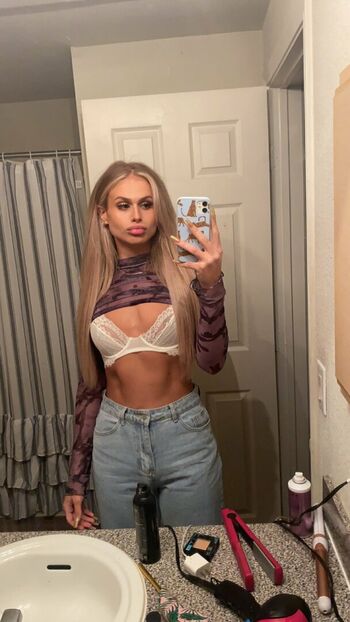 mayamoneyshot
