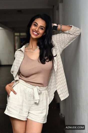 meenakshichaudhary