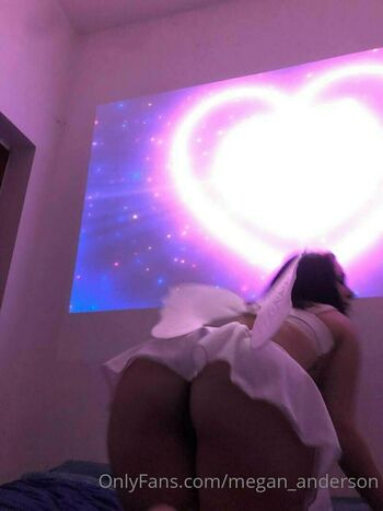 megan_anderson