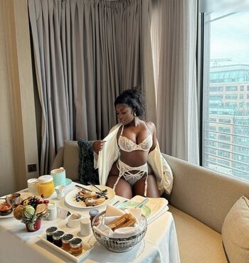 Melaxgoddess
