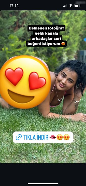 Melek Azad