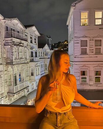 Melis Bekaroglu