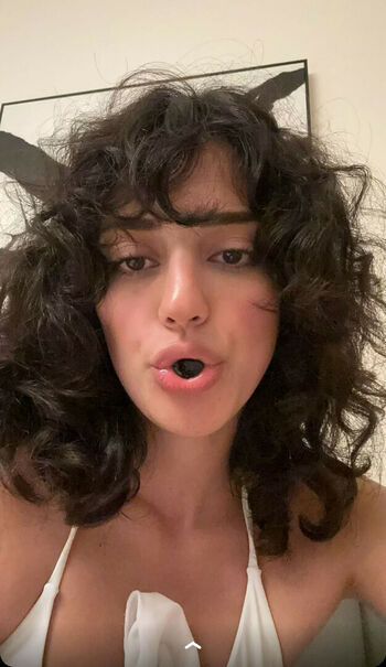 Melody Oz