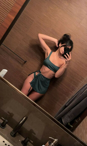 Melody Oz