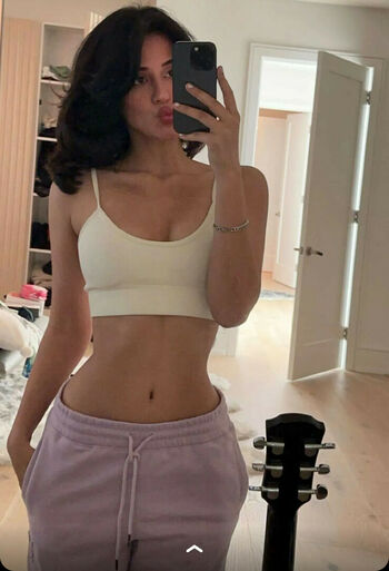 Melody Oz