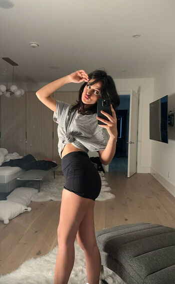 Melody Oz
