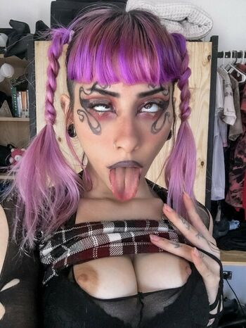 Metami Succubus