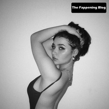 Mia Alves